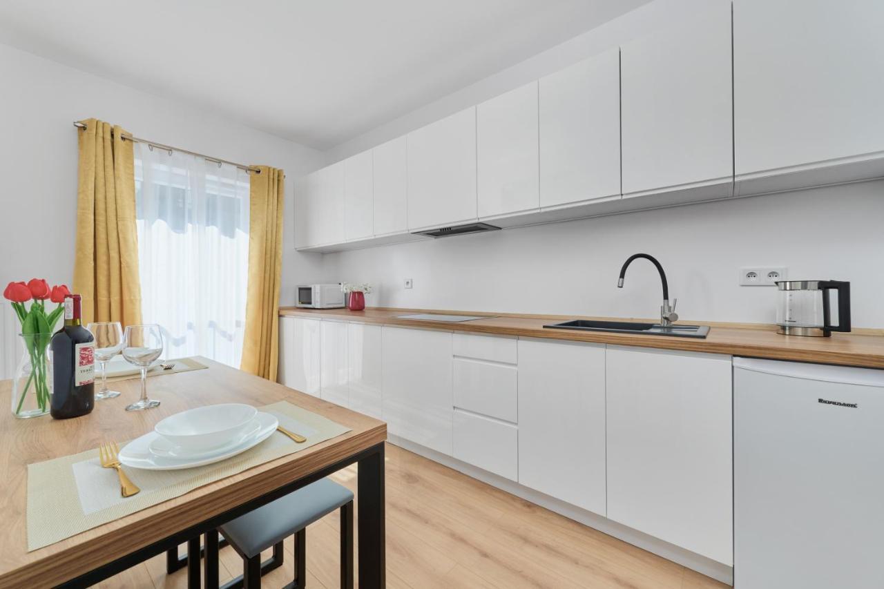 Modern Elegance Apartments Wroclaw With Ac By Noclegi Renters Ngoại thất bức ảnh