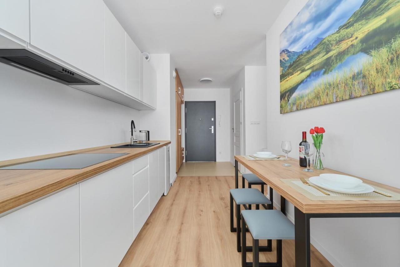 Modern Elegance Apartments Wroclaw With Ac By Noclegi Renters Ngoại thất bức ảnh